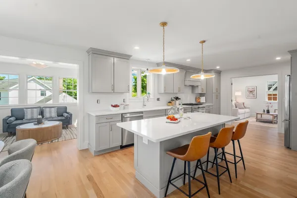 $2,049,000 | 26 N Gateway, Winchester, MA 01890