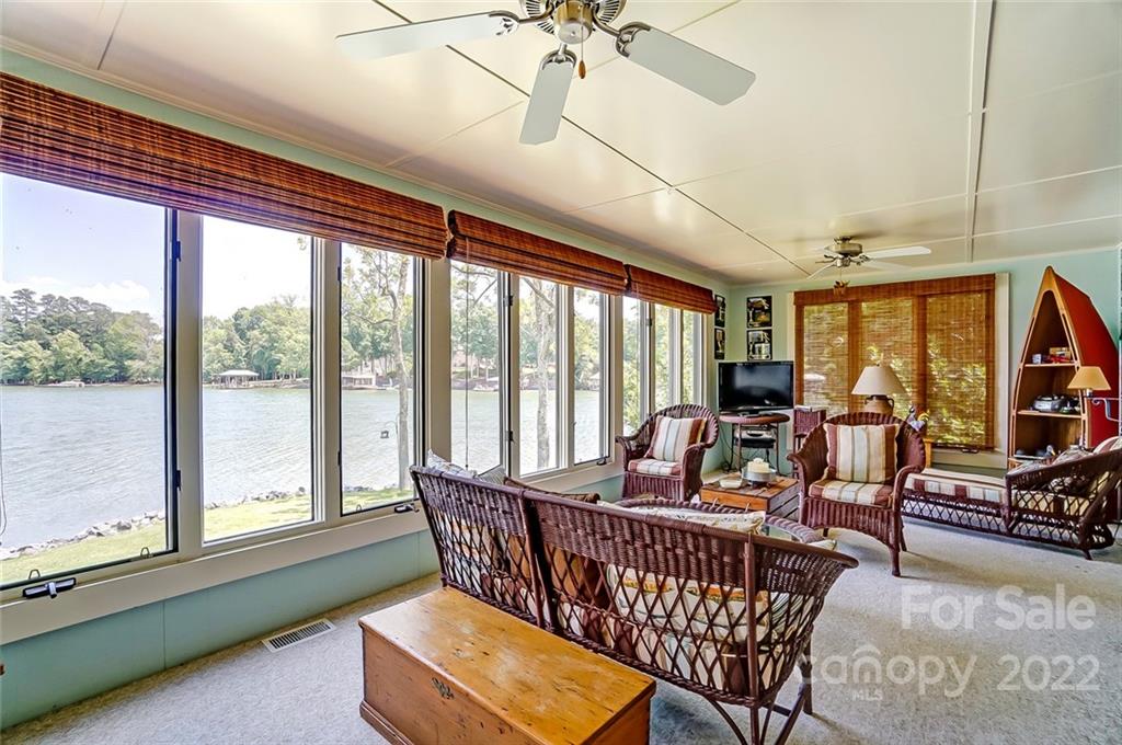 5818 Fiesta Road Lake Wylie, SC 29710 - Photo 20 of 41 Gallery Image 20
