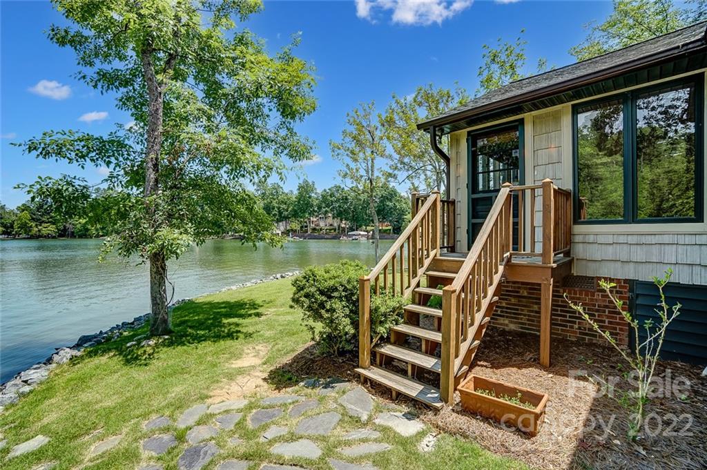 5818 Fiesta Road Lake Wylie, SC 29710 - Photo 26 of 41 Gallery Image 26