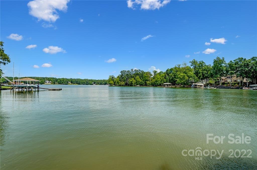 5818 Fiesta Road Lake Wylie, SC 29710 - Photo 35 of 41 Gallery Image 35