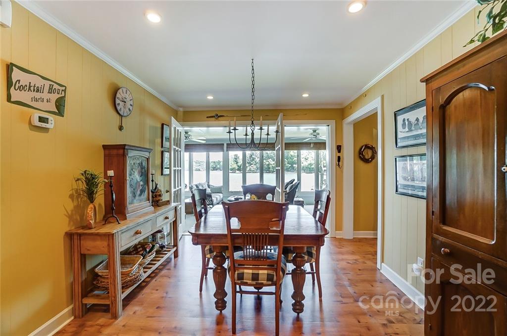 5818 Fiesta Road Lake Wylie, SC 29710 - Photo 9 of 41 Gallery Image 9