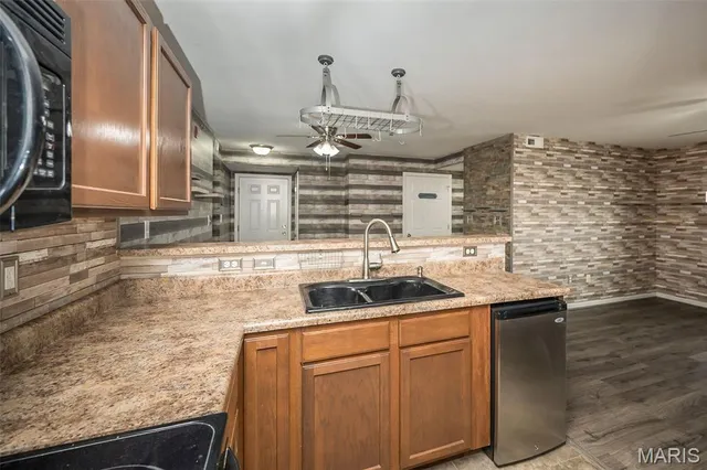 $164,900 | 2460 Lampong Drive, Unit 100C, Mehlville, MO 63125