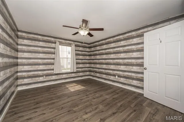 $164,900 | 2460 Lampong Drive, Unit 100C, Mehlville, MO 63125