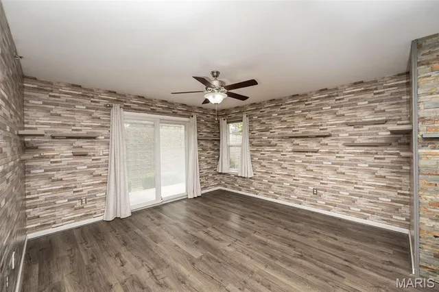 $164,900 | 2460 Lampong Drive, Unit 100C, Mehlville, MO 63125