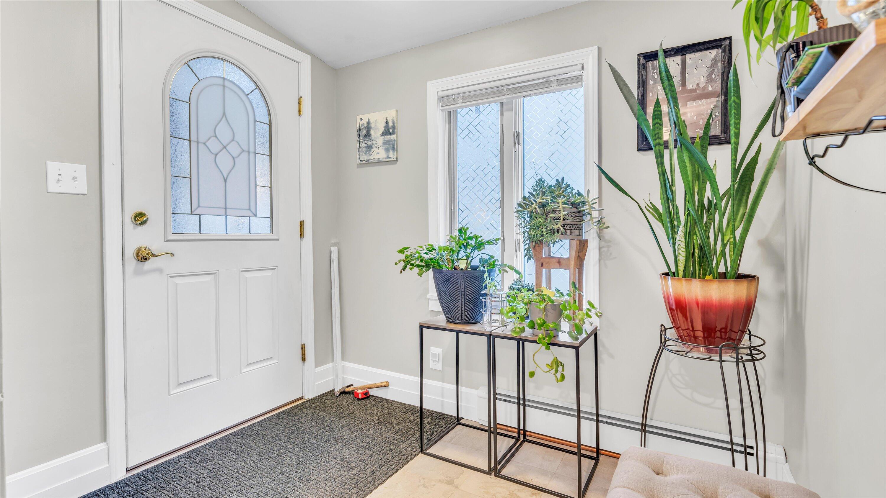 93 High Street Saco, ME 04072 - Photo 13 of 25 Unit 101 entryway