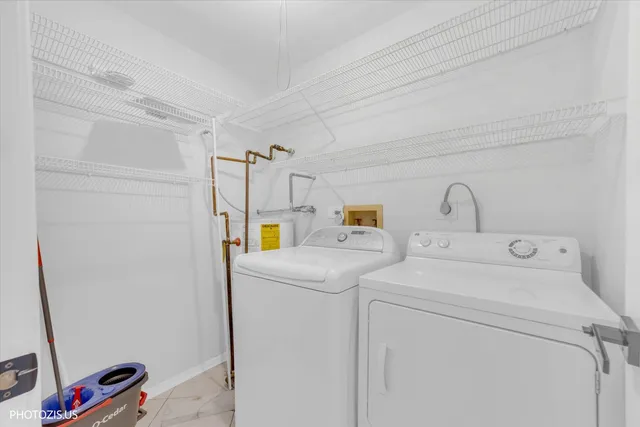 $1,800 | 1225 North Winslowe Drive, Unit 101, Palatine, IL 60074