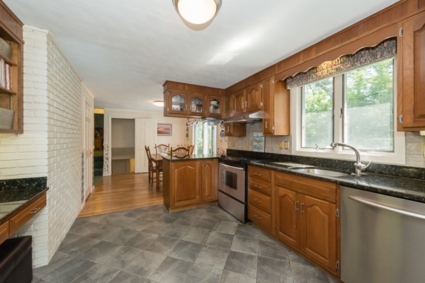 10 Arrowhead Road Topsfield, MA 01983 - Photo 13 of 23 Gallery Image 13
