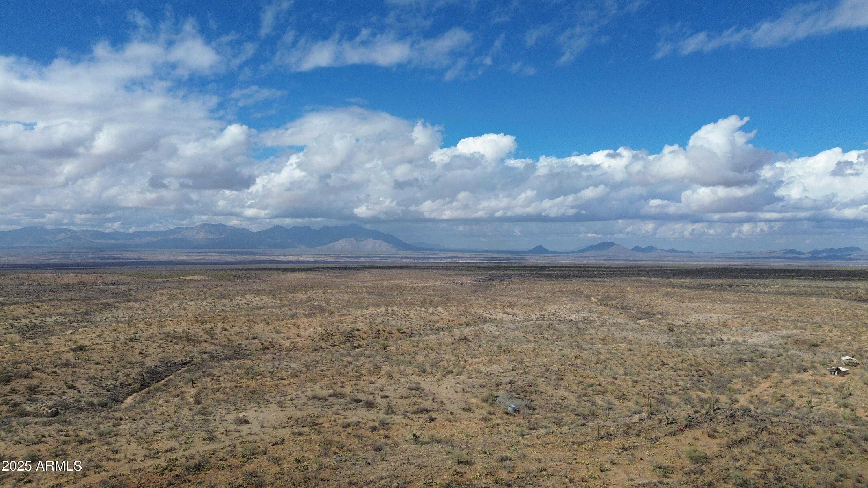 20-acres South Garvey Road Tucson, AZ 85736 - Photo 4 of 17 a view of an ocean