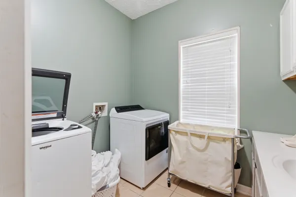 $469,500 | 915 Cliffview Road, Bolivar, TN 38008