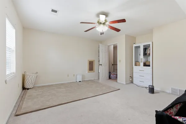 $469,500 | 915 Cliffview Road, Bolivar, TN 38008