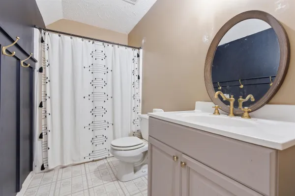 $469,500 | 915 Cliffview Road, Bolivar, TN 38008