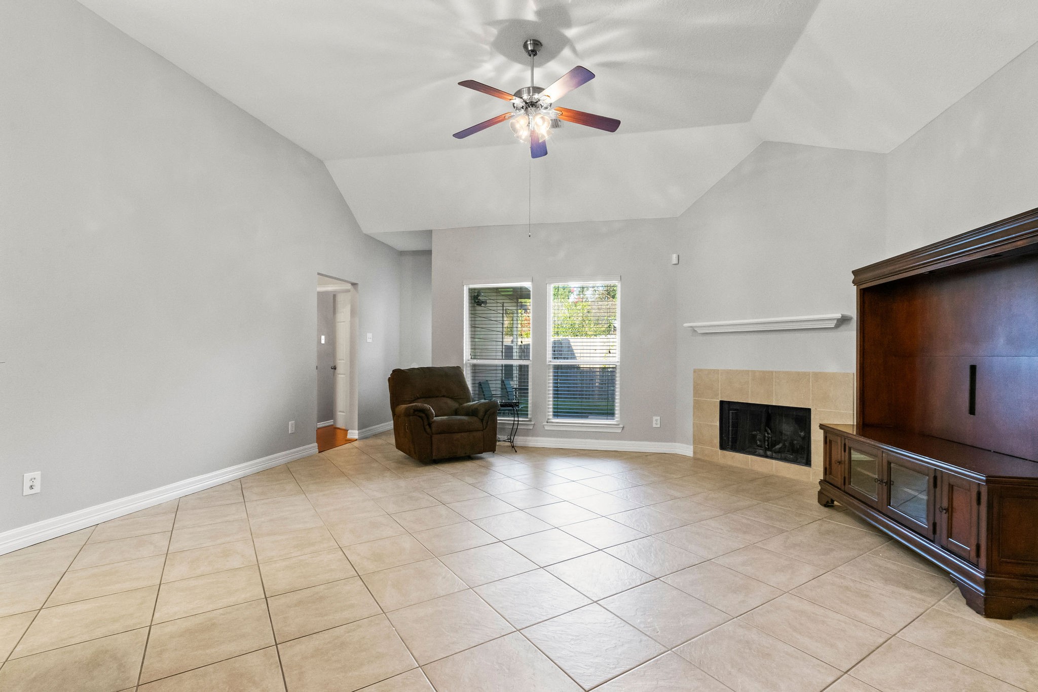 22326 East Daniel Oak Circle Spring, TX 77389 - Photo 4 of 18