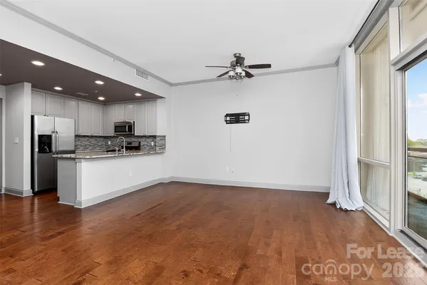 $1,955 | 315 Arlington Avenue, Unit 705, Charlotte, NC 28203