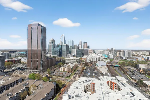 $1,955 | 315 Arlington Avenue, Unit 705, Charlotte, NC 28203