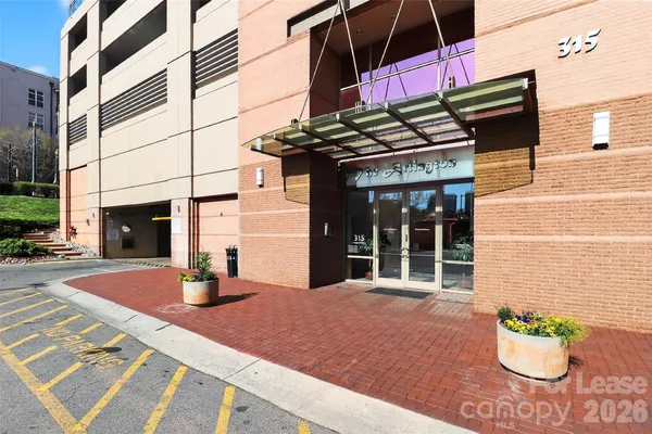 $1,955 | 315 Arlington Avenue, Unit 705, Charlotte, NC 28203