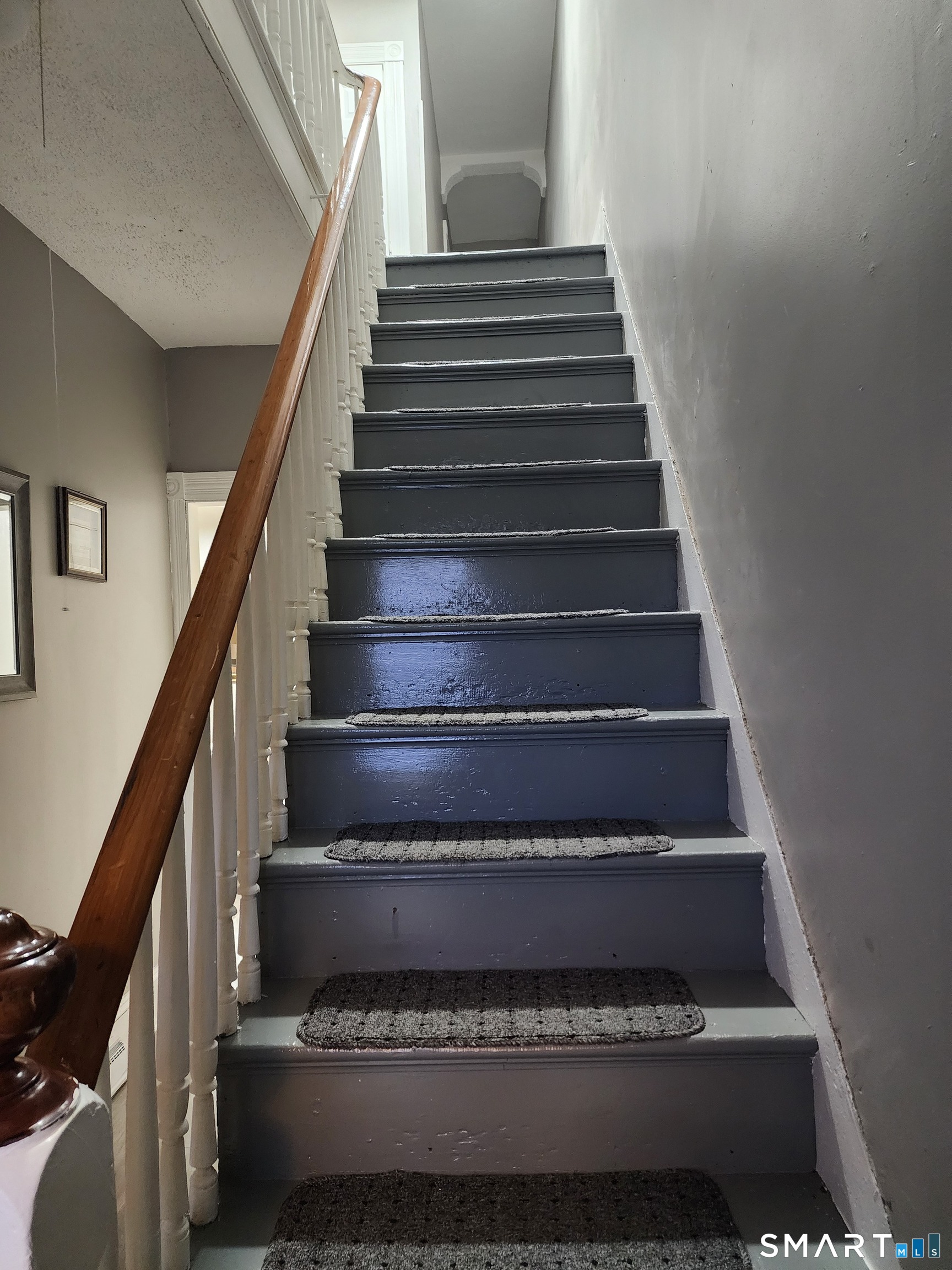 158 North Main Street Ansonia, CT 06401 - Photo 8 of 20 a view of entryway