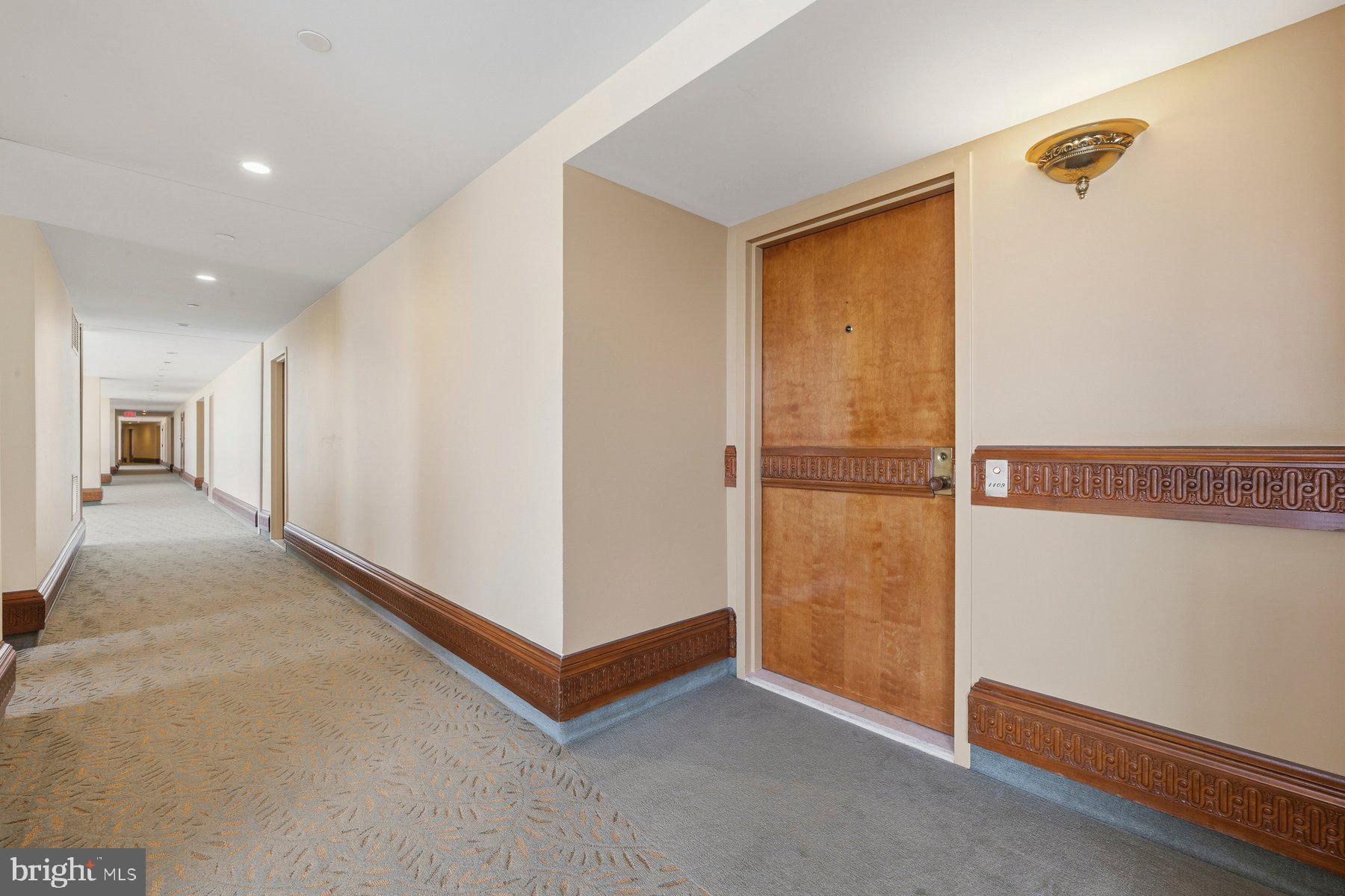 1101 South Arlington Ridge Road, Unit 1109 Arlington, VA 22202 - Photo 5 of 48