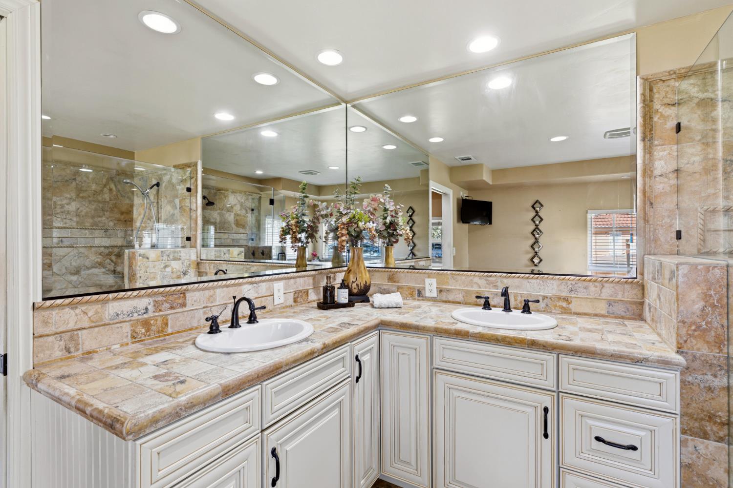 8723 Phoenix Avenue Fair Oaks, CA 95628 - Photo 28 of 63
