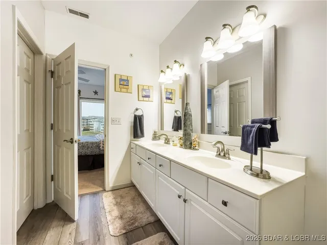 $289,000 | 418 Regatta Bay Drive, Unit 4C, Lake Ozark, MO 65049