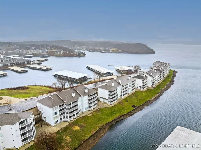 $289,000 | 418 Regatta Bay Drive, Unit 4C, Lake Ozark, MO 65049
