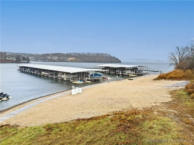 $289,000 | 418 Regatta Bay Drive, Unit 4C, Lake Ozark, MO 65049