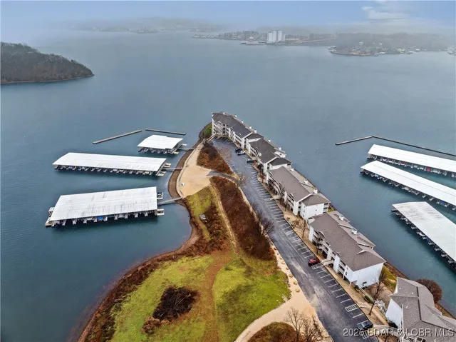 $289,000 | 418 Regatta Bay Drive, Unit 4C, Lake Ozark, MO 65049