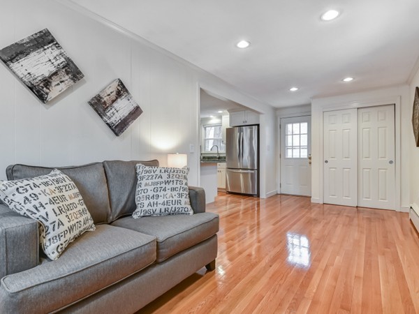 1044 Webster Street Needham, MA 02492 - Photo 8 of 27
