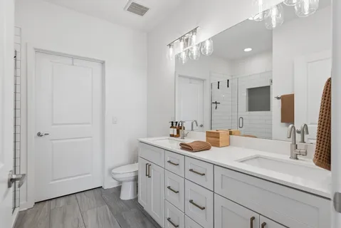 $435,000 | 1677 54th Avenue North, Unit 425, Nashville, TN 37209
