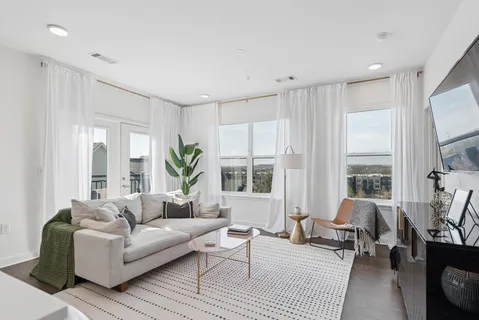 $435,000 | 1677 54th Avenue North, Unit 425, Nashville, TN 37209