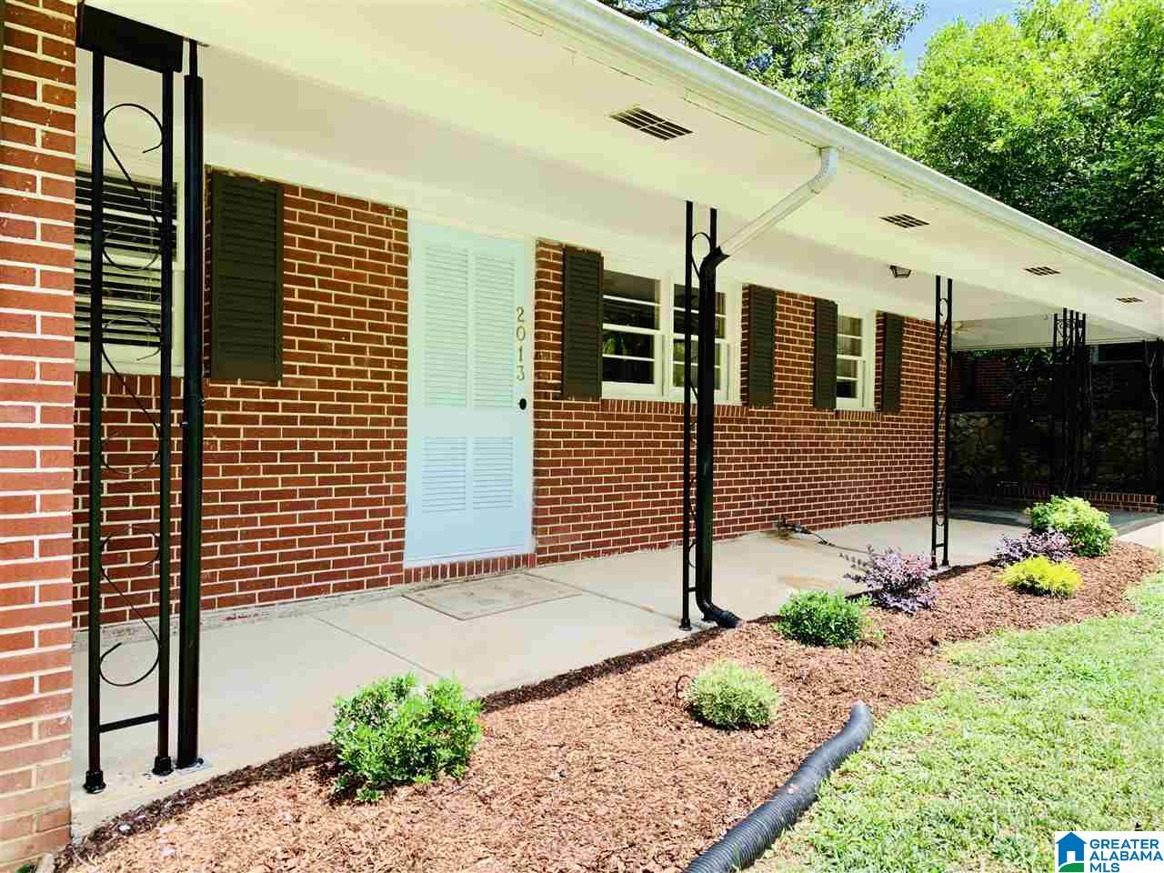 2013 Lynn Road Anniston, AL 36207 - Photo 3 of 24