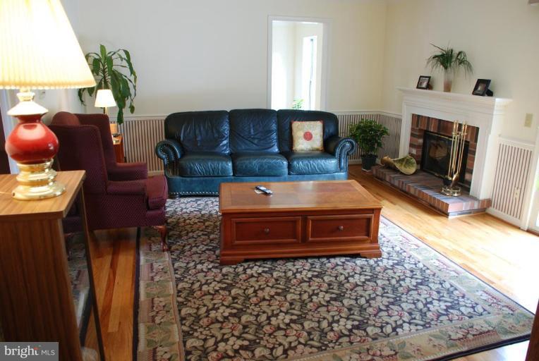 715 Rufford Court Accokeek, MD 20607 - Photo 3 of 9 Family Room