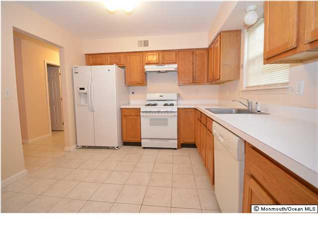 99 County Road Cliffwood, NJ 07721 - Photo 4 of 9 Additional Photo