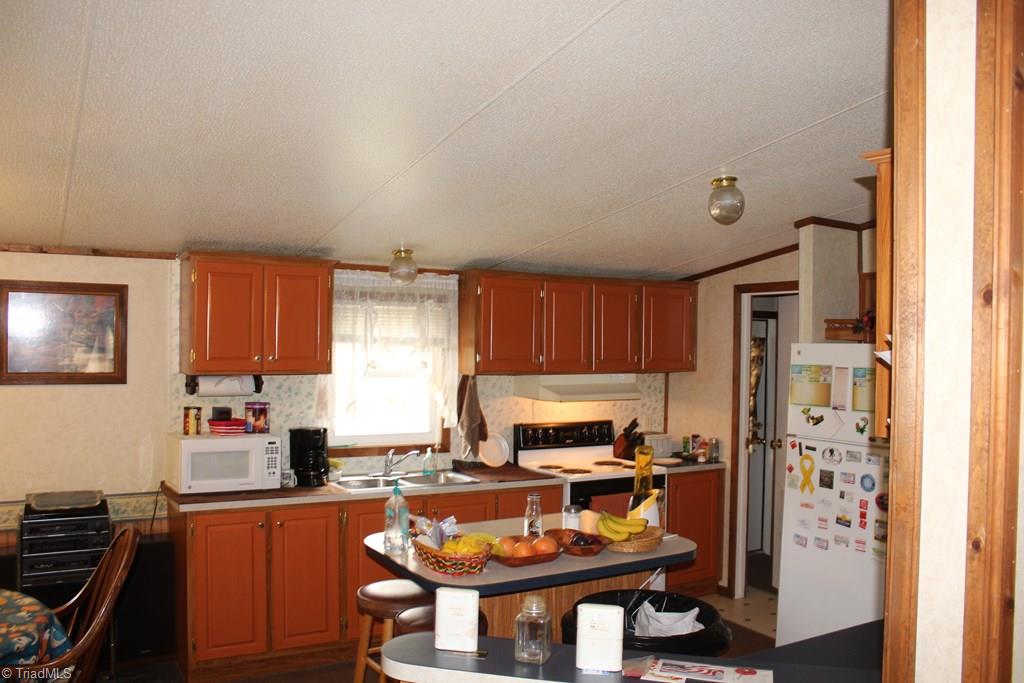1353 Thankful Church Road Boomer, NC 28606 - Photo 2 of 20 Gallery Image 2