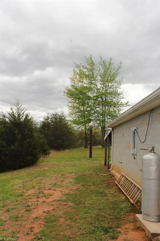 1353 Thankful Church Road Boomer, NC 28606 - Photo 20 of 20 Gallery Image 20