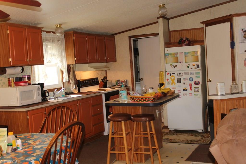 1353 Thankful Church Road Boomer, NC 28606 - Photo 8 of 20 Gallery Image 8