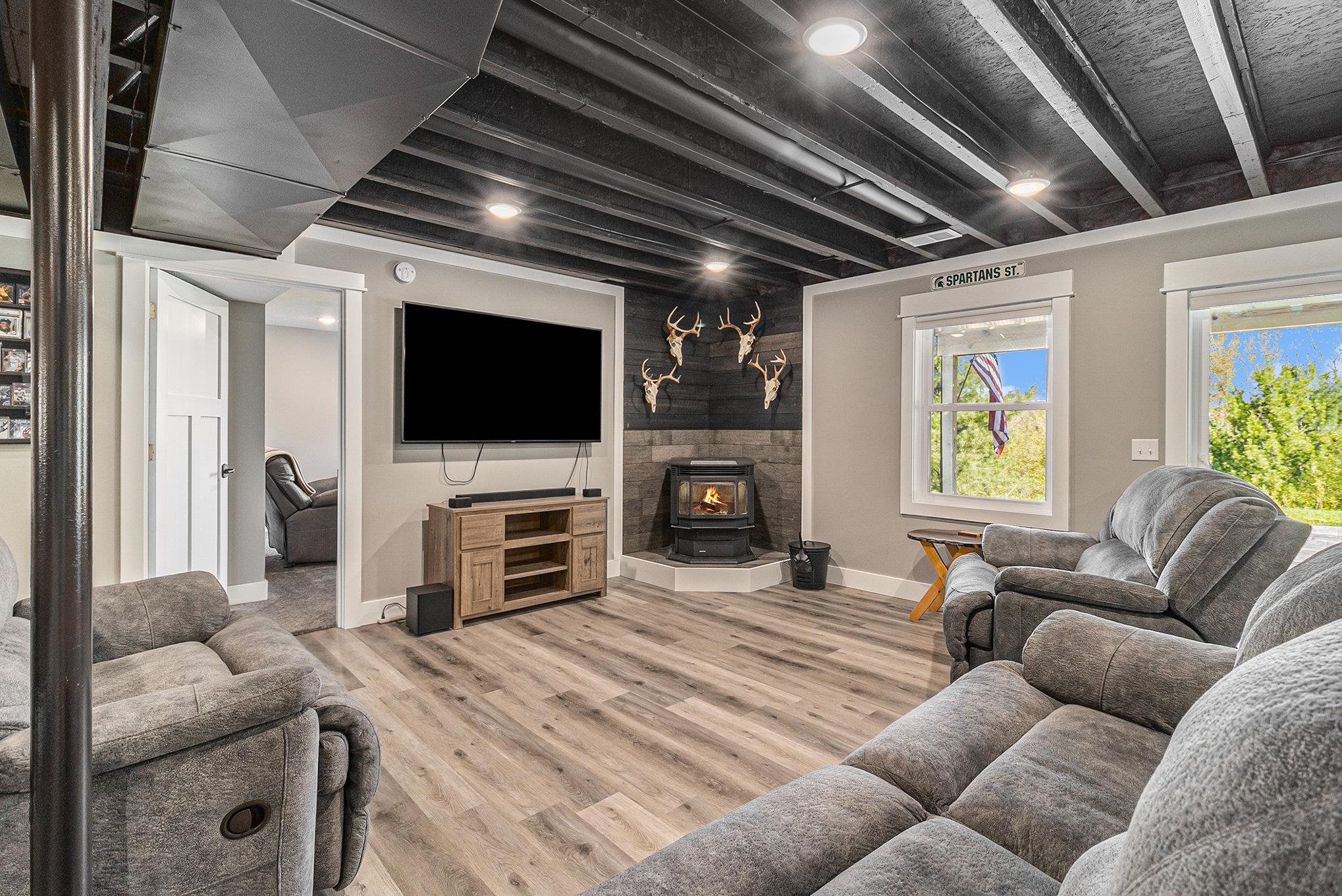 16150 Brundage Road Interlochen, MI 49643 - Photo 46 of 57 1911206-45.JPG
