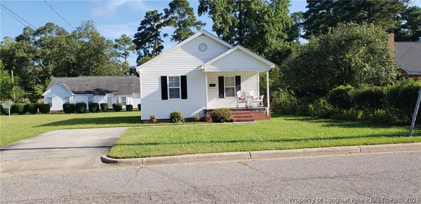 $925 | 306 West 22nd Street, Lumberton, NC 28358