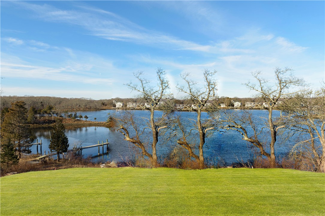 121 Kenyon Farm Road Narragansett, RI 02882 - Photo 4 of 12