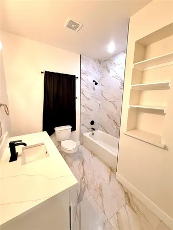 $1,900 | 1720 Lloyd Avenue, Fort Worth, TX 76105