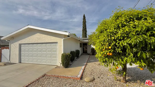 a view of entryway with garage