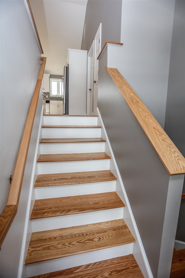 210 Hermit Road Manchester, NH 03109 - Photo 4 of 10