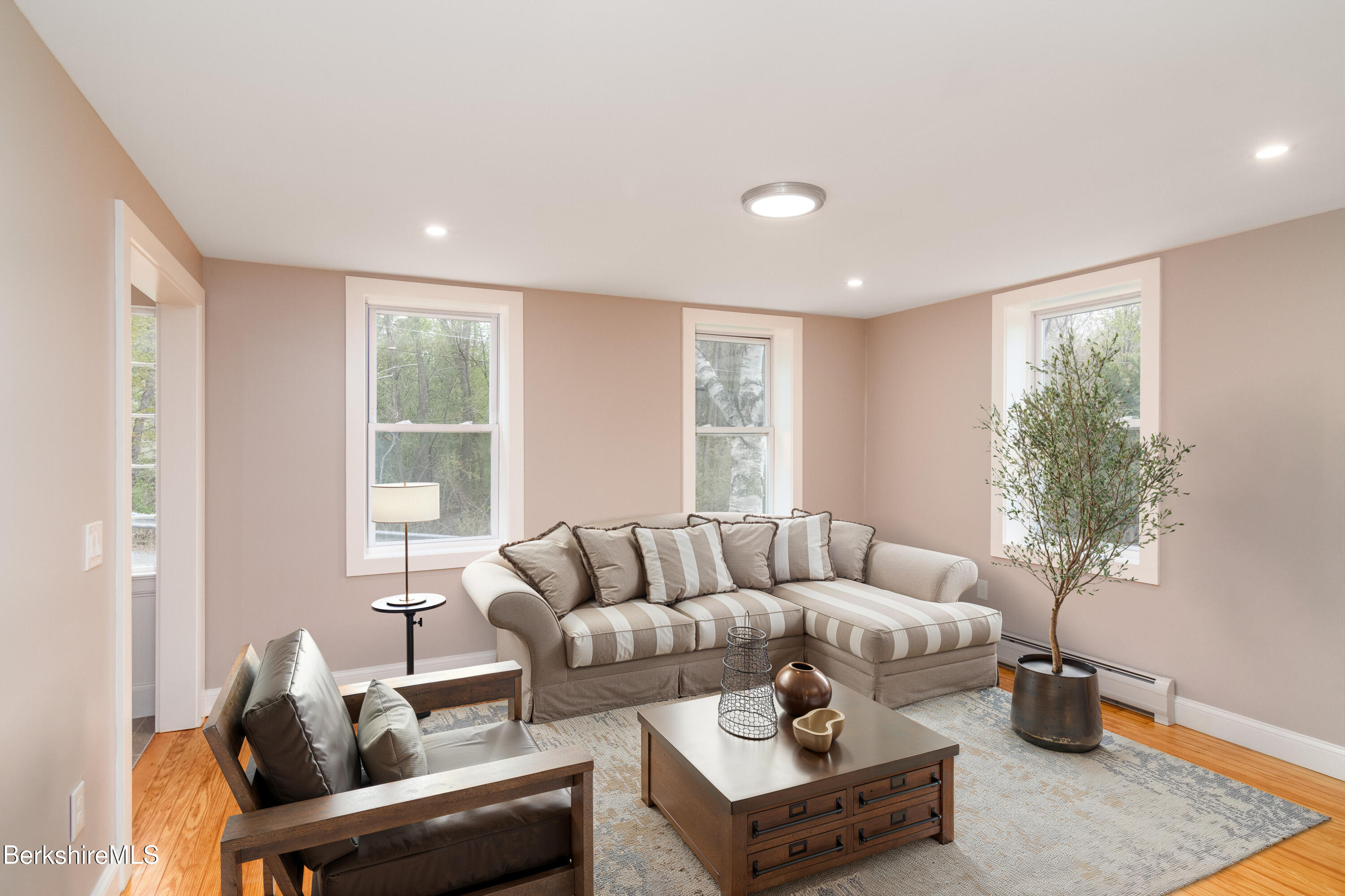 38 Fisk Road Adams, MA 01220 - Photo 16 of 27 Virtual living room
