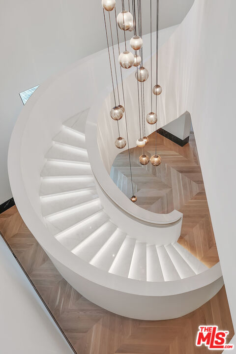 10701 Bellagio Road Los Angeles, CA 90077 - Photo 19 of 36 a view of entryway