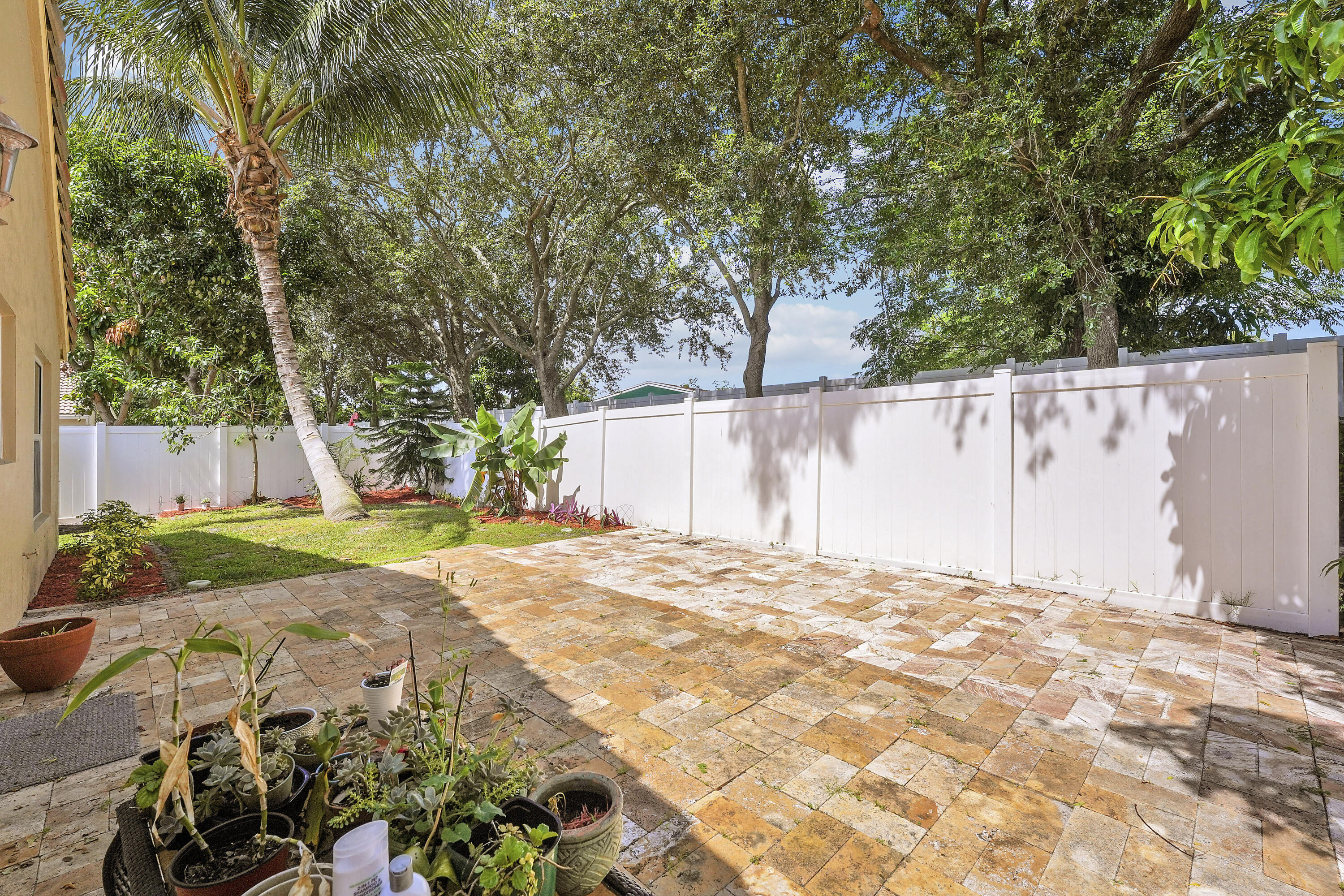 1017 Fosters Mill Road Boynton Beach, FL 33436 - Photo 34 of 44 House-22