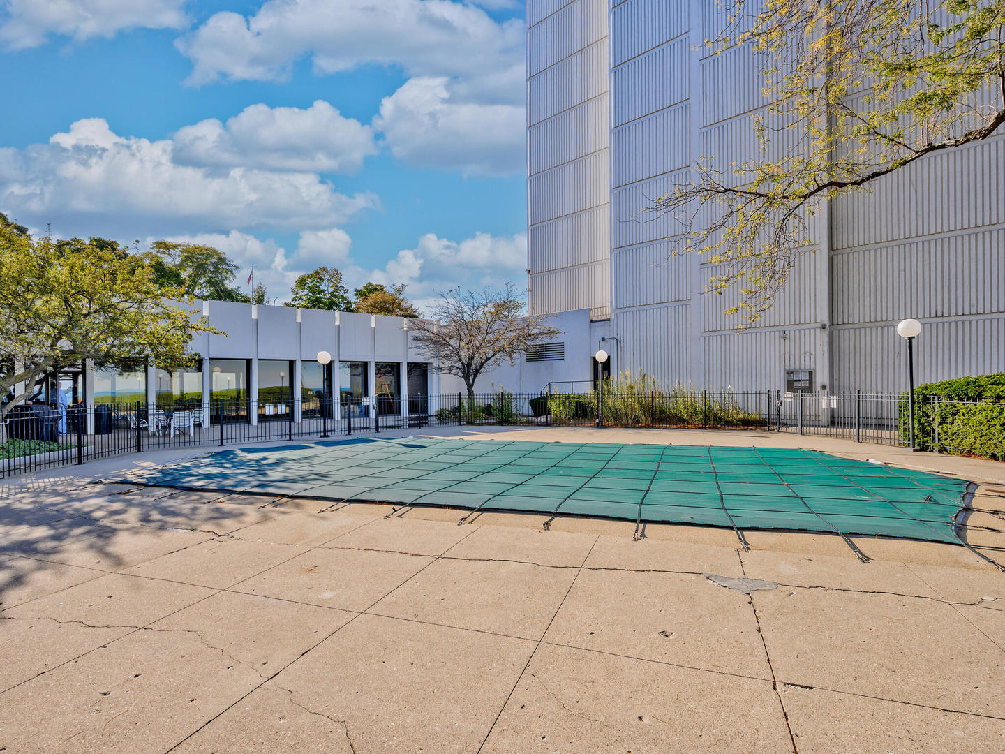 1500 Sheridan Road, Unit 9K Wilmette, IL 60091 - Photo 2 of 6