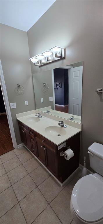 3500 Sweetwater Road, Unit 225 Duluth, GA 30096 - Photo 14 of 34 a bathroom with a sink and a mirror