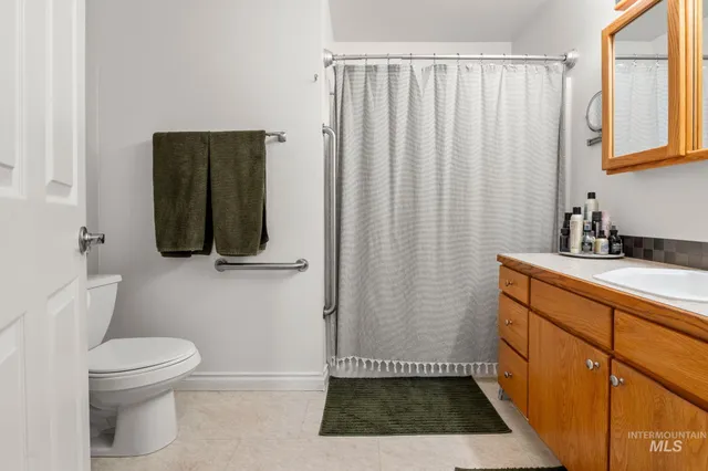 $300,000 | 821 Stewart Avenue, Unit A, Lewiston, ID 83501