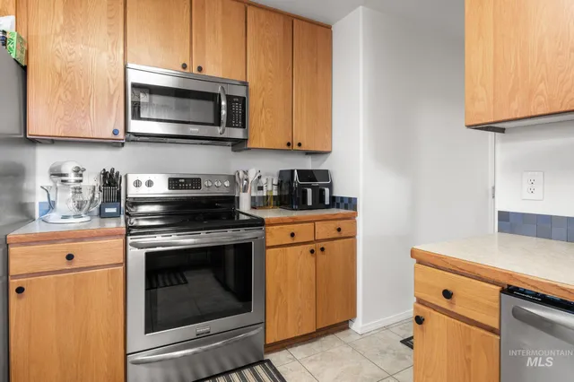 $300,000 | 821 Stewart Avenue, Unit A, Lewiston, ID 83501