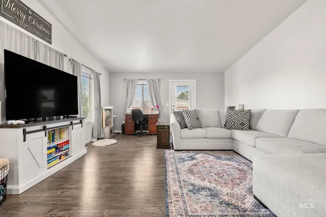 $300,000 | 821 Stewart Avenue, Unit A, Lewiston, ID 83501