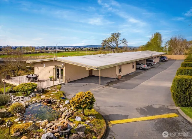 $1,199,000 | 2004 Valley View Drive, Lake Stevens, WA 98258